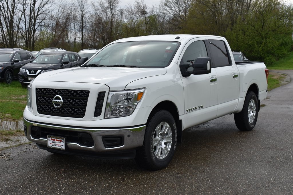 New 2019 Nissan Titan SV 4D Crew Cab in Akron #5N19137 | Fred Martin Nissan