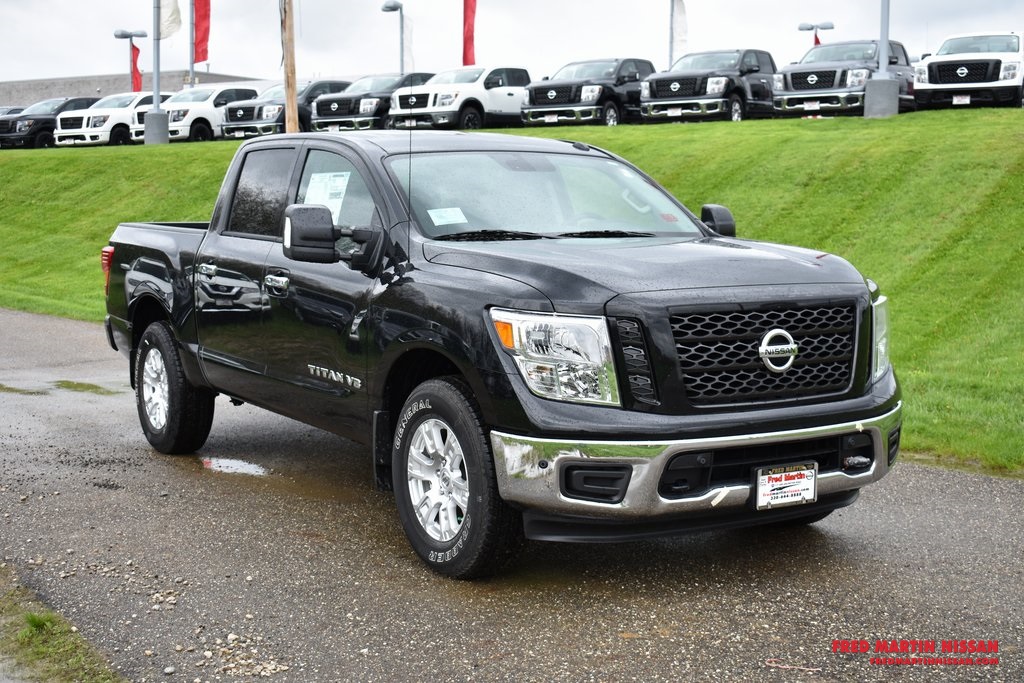 New 2019 Nissan Titan SV 4D Crew Cab in Akron #5N19129 | Fred Martin Nissan